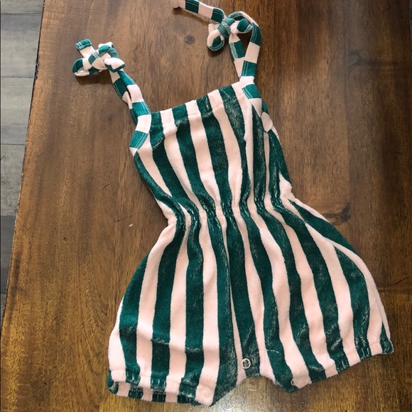 Cute Romper 🌿 - Picture 1 of 3